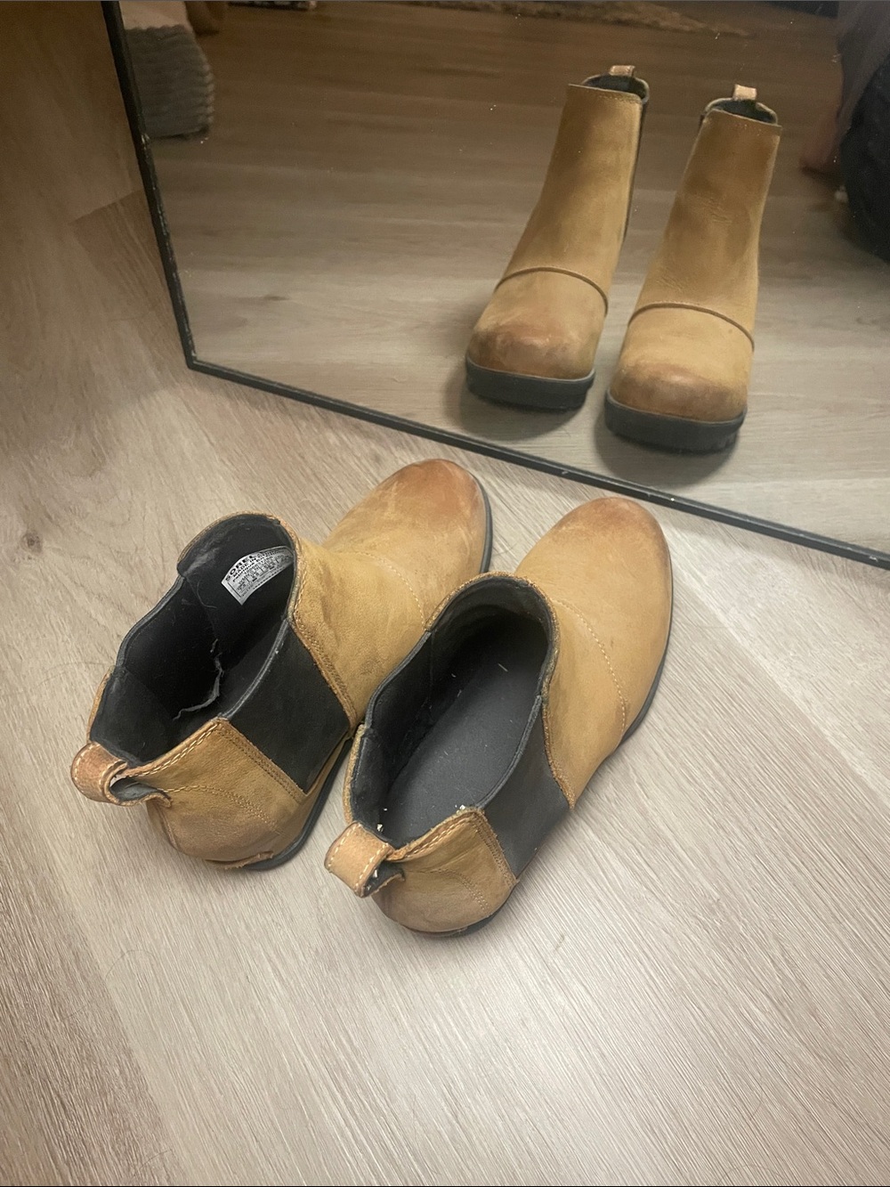Sorel Chestnut/Tan Wedge Booties